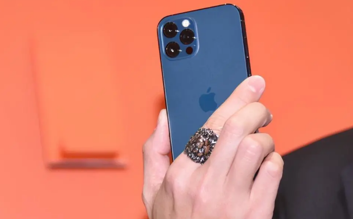 秀峰苹果手机维修分享iPhone12系列重启方法教程 
